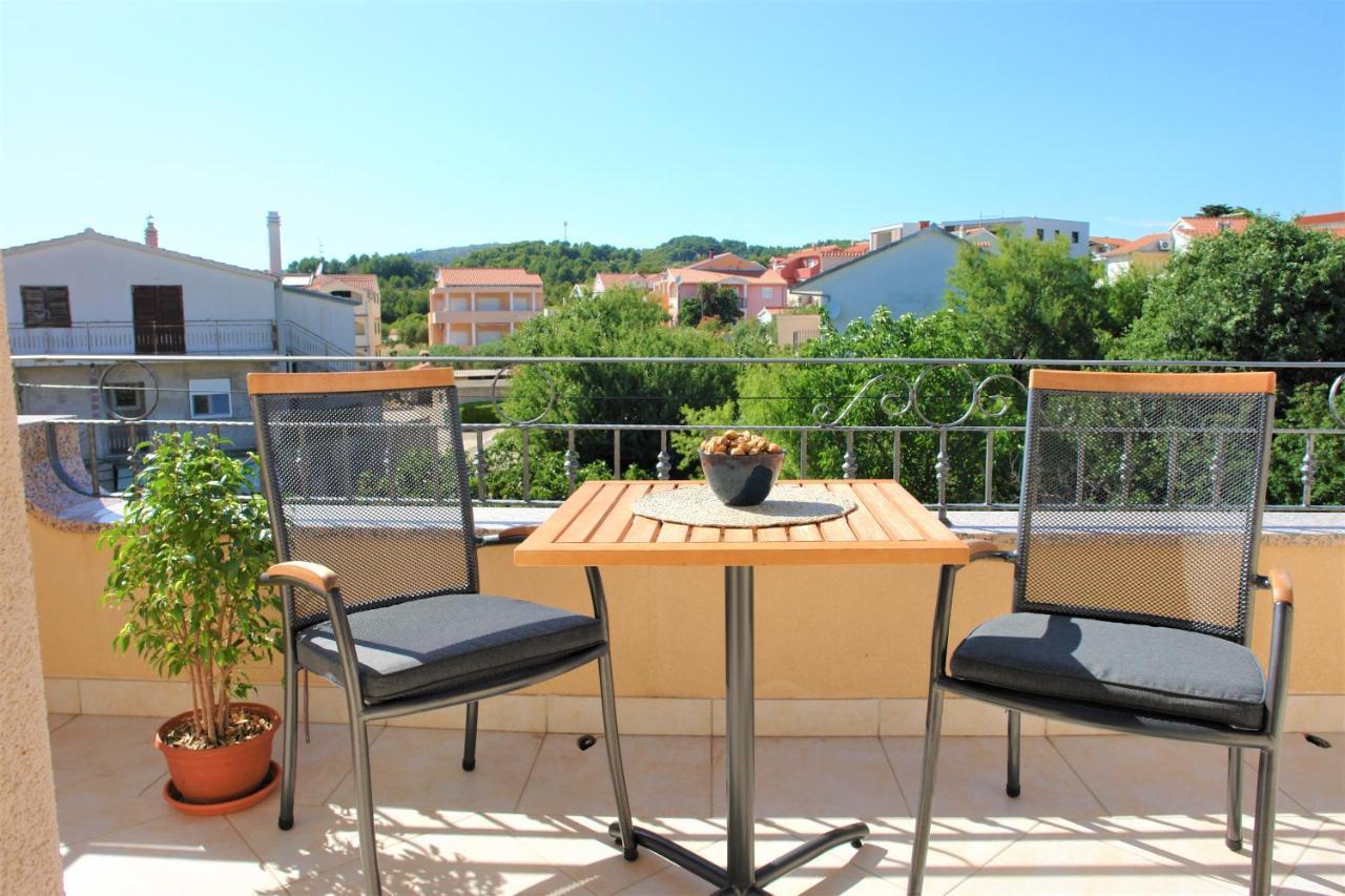 Iva Apartmani Vodice Exterior foto