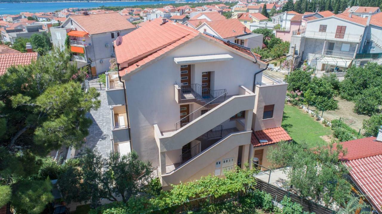 Iva Apartmani Vodice Exterior foto