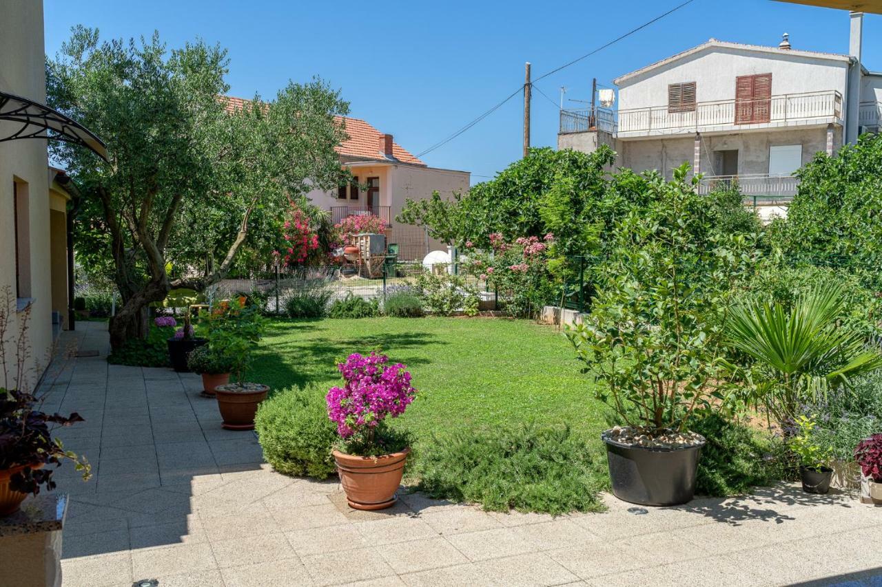 Iva Apartmani Vodice Exterior foto