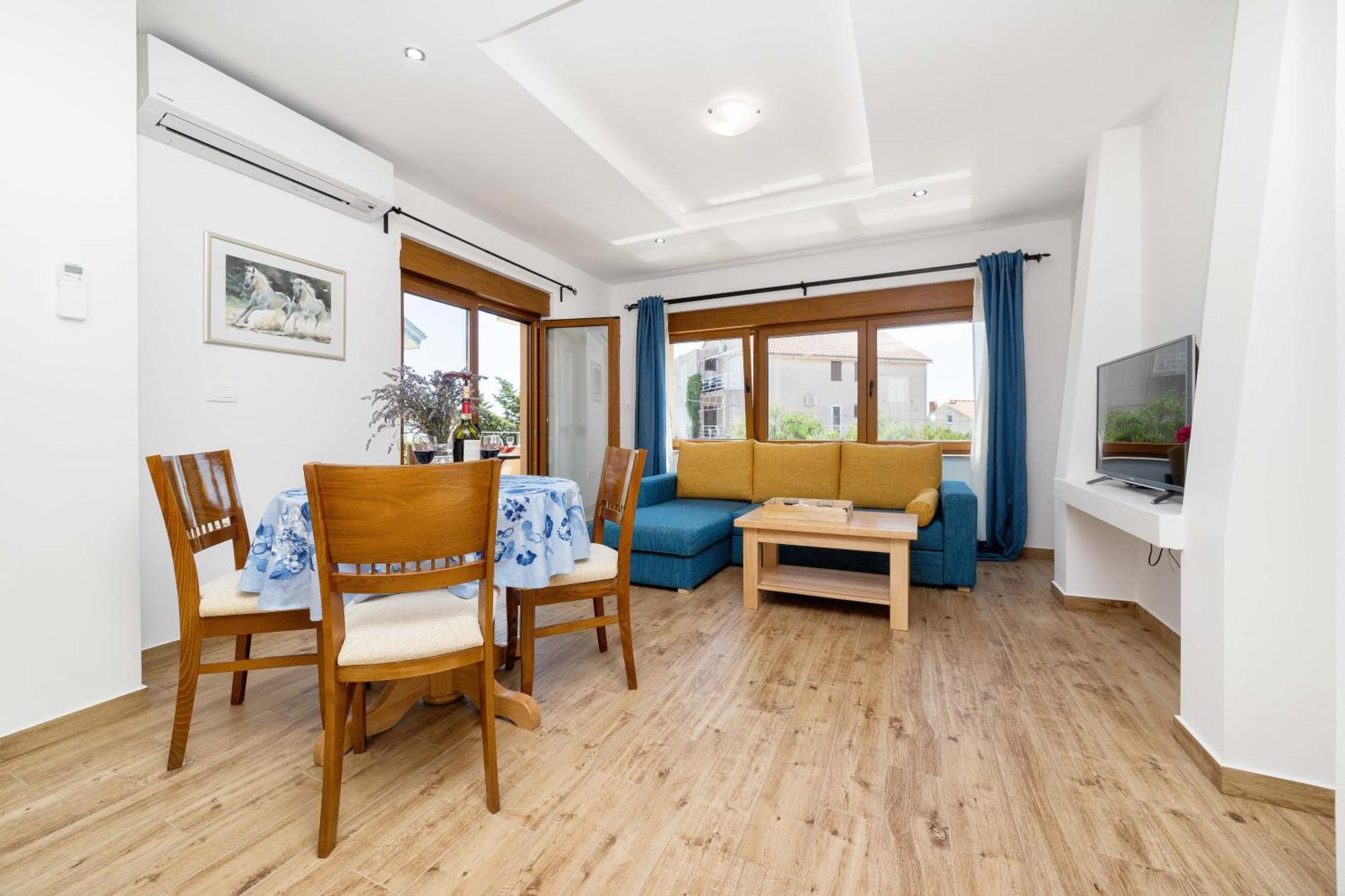 Iva Apartmani Vodice Exterior foto